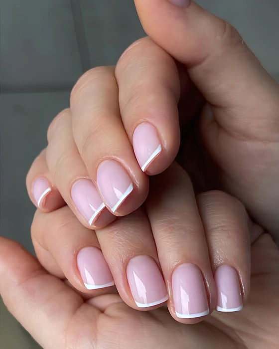DARK Iconic Gel 16, 15ml - Image 3